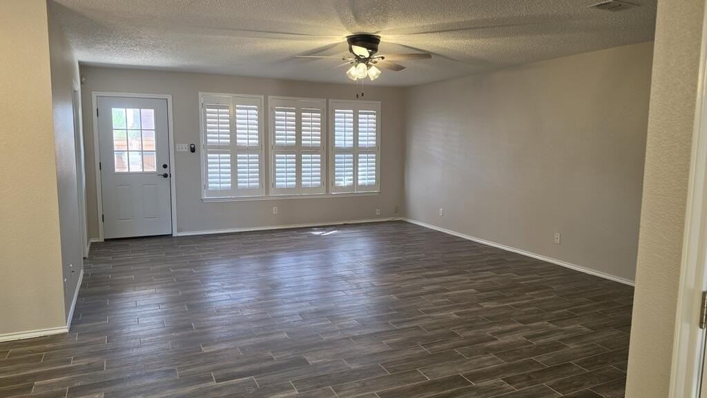 4028 New Orleans Dr - Photo 6 of 17
