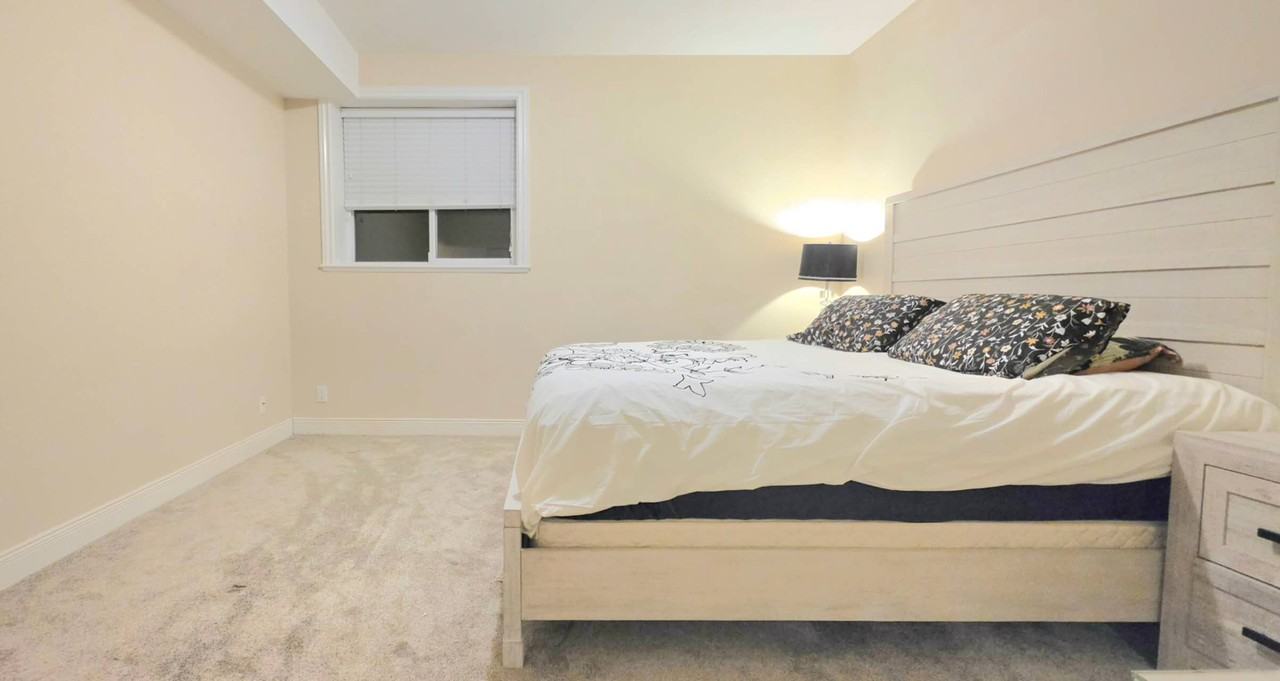 8598 171 Street - Photo 6 of 14