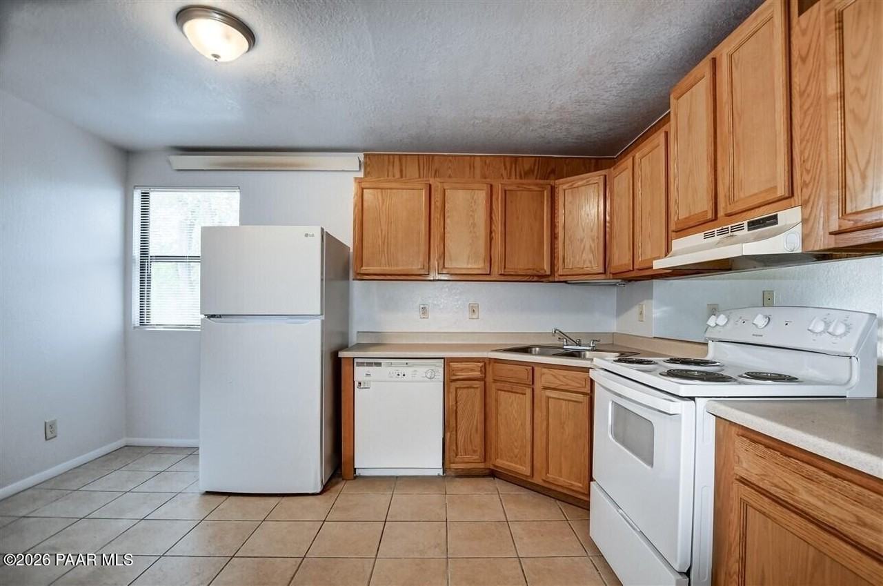 726 Bird St #2C - Photo 4 of 17
