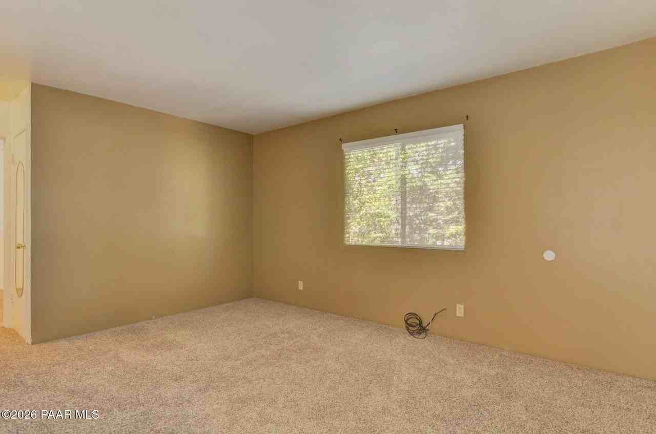 278 S Hardin St #D - Photo 4 of 12