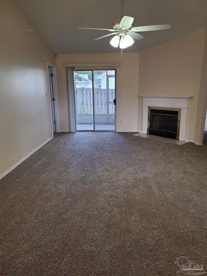 128 Mirabelle Cir - Photo 2 of 21