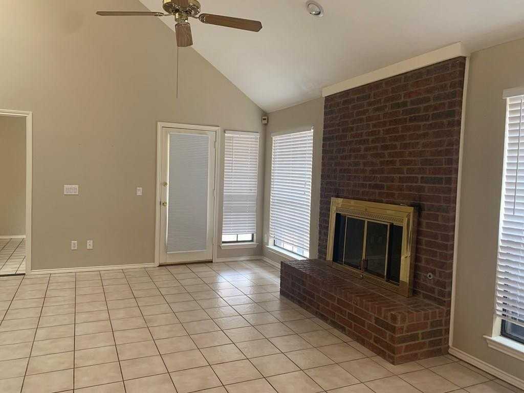 1711 Castleford Rd - Photo 3 of 10