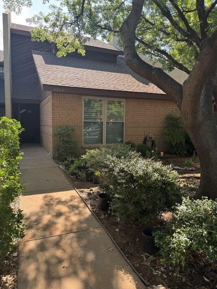 3228 Elma Dr - Photo 2 of 28