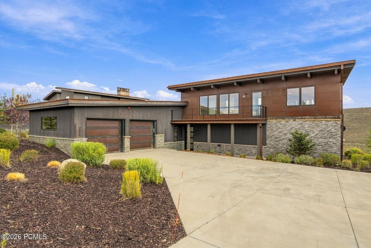 6836 Golden Bear Loop W - Photo 2 of 50