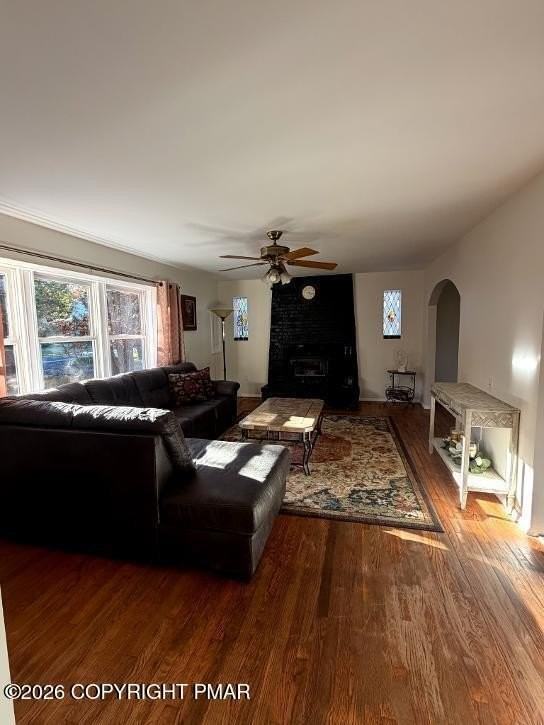 1298 Winding Way - Photo 6 of 27