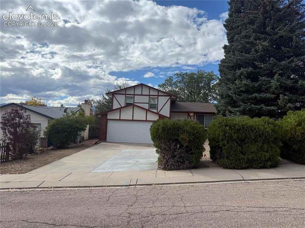 4920 Molly Pond Ct - Photo 2 of 27