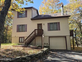 featured image of 404 Surrey Dr