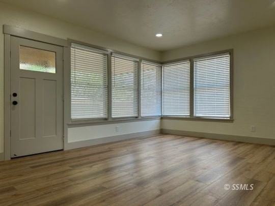 112 Valley St Apt B - Photo 2 of 14