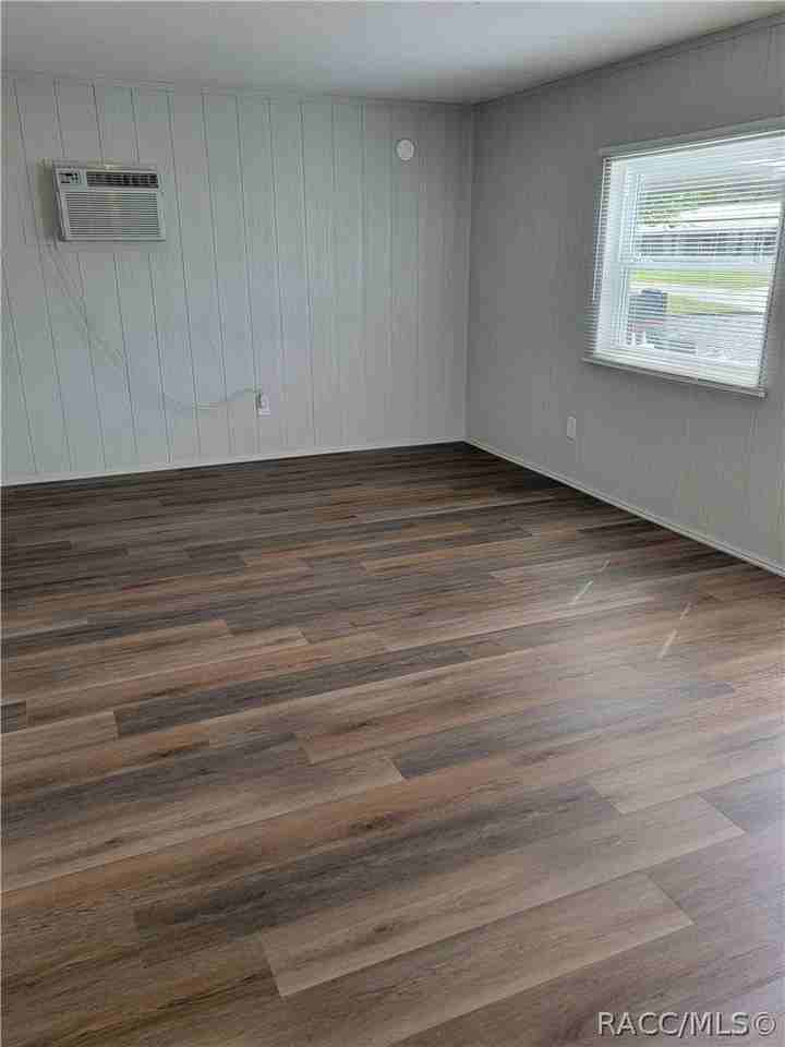 3863 E Larkwood Ln - Photo 3 of 11