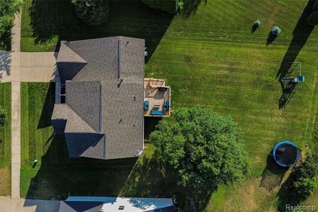 934 Running Brook Dr - Photo 5 of 50