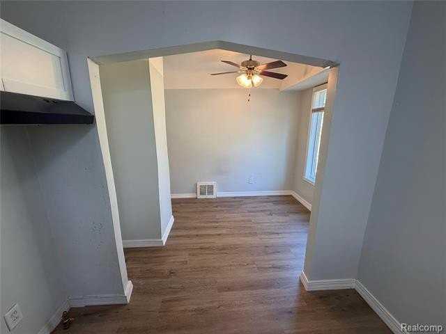 7806 Asbury Park - Photo 6 of 18