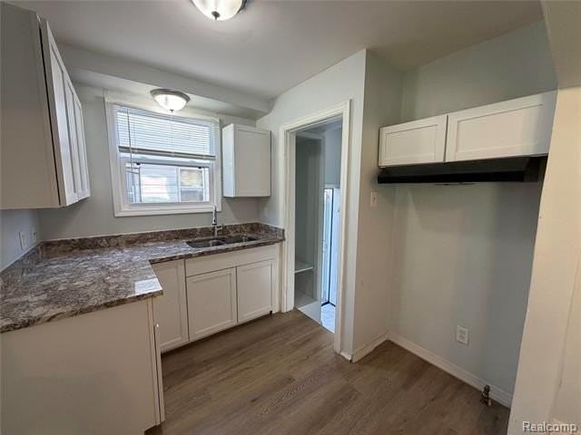 7806 Asbury Park - Photo 7 of 18