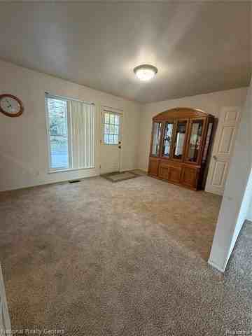 32339 Chalfonte Dr - Photo 3 of 11