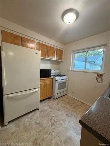 32339 Chalfonte Dr - Photo 4 of 11
