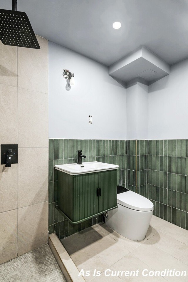 207 Ocean Pkwy - Photo 2 of 6