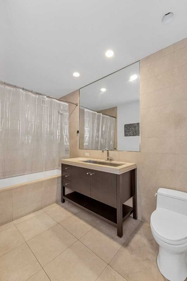 1600 Broadway - Photo 7 of 10