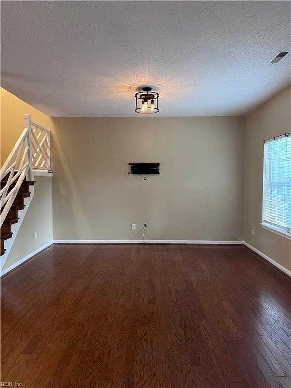 820 Willow Dr - Photo 4 of 20