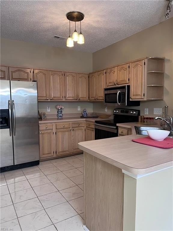 820 Willow Dr - Photo 5 of 20