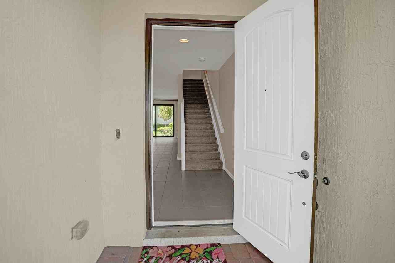 4208 N Dixie Hwy #25 - Photo 4 of 45