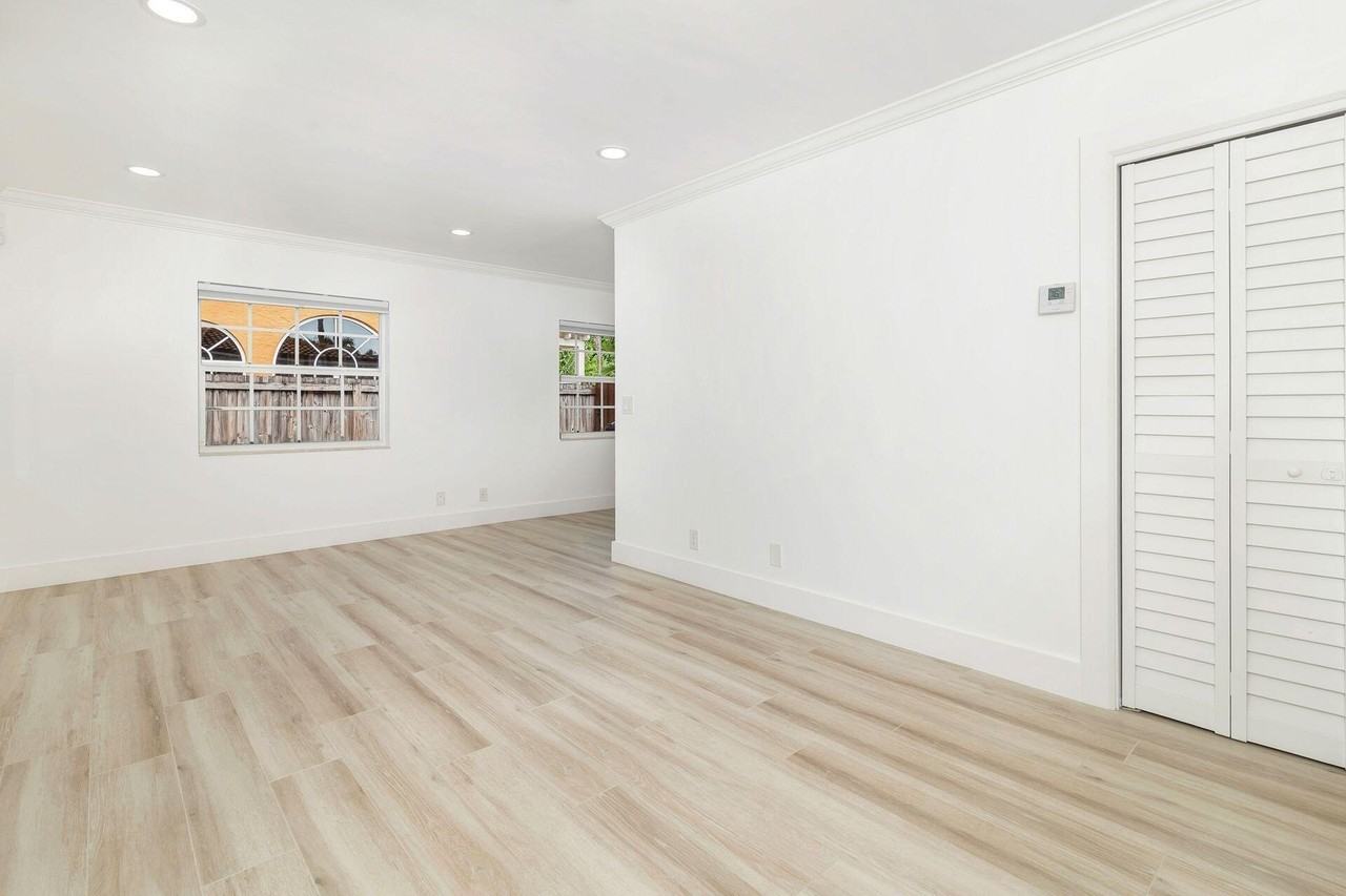 135 Edgewood Dr - Photo 6 of 25