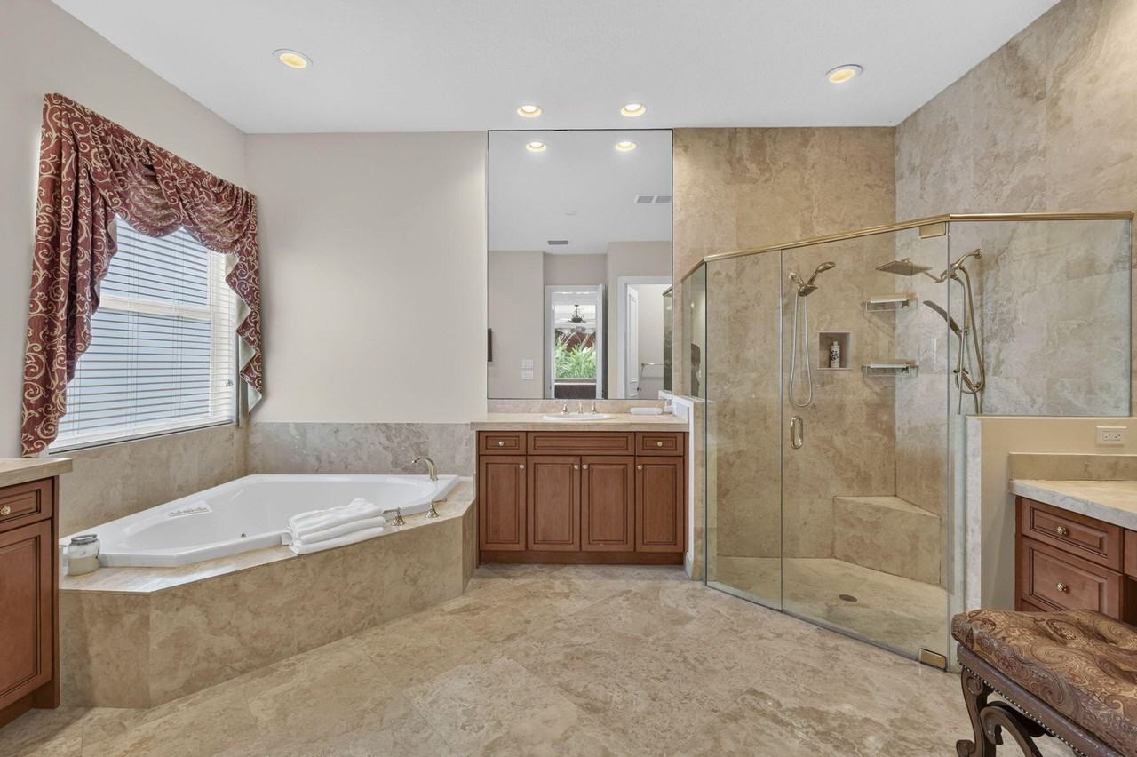 4485 Island Reef Dr - Photo 5 of 36
