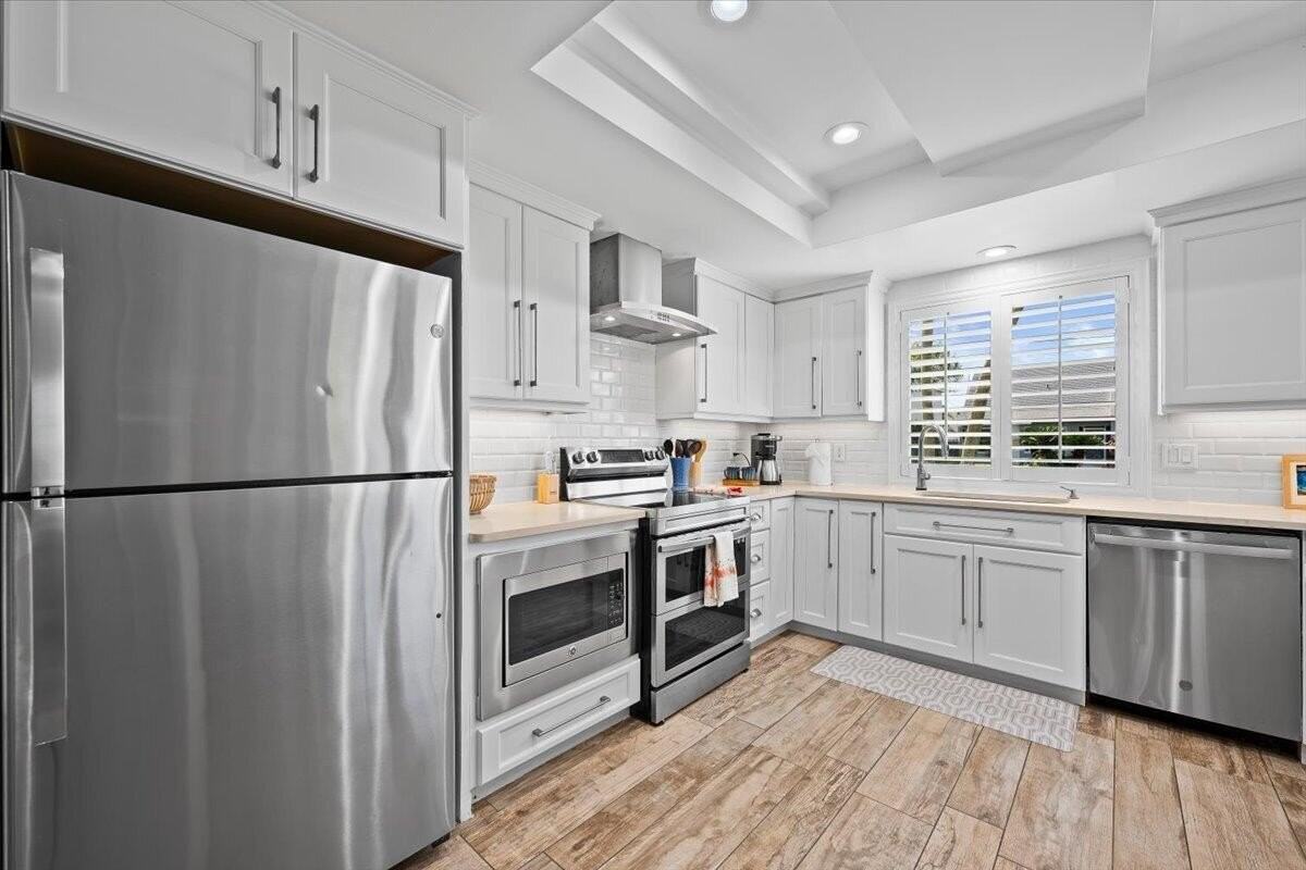 6273 Barbara St - Photo 4 of 21