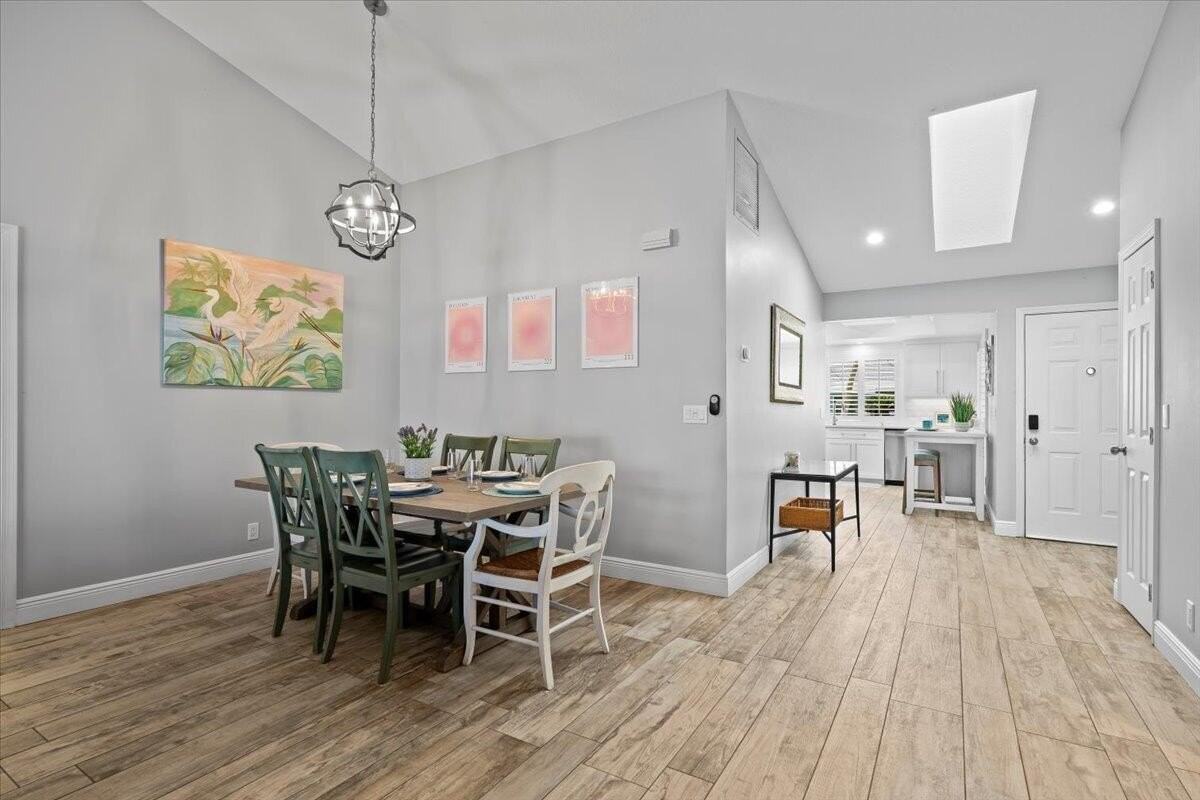 6273 Barbara St - Photo 6 of 21