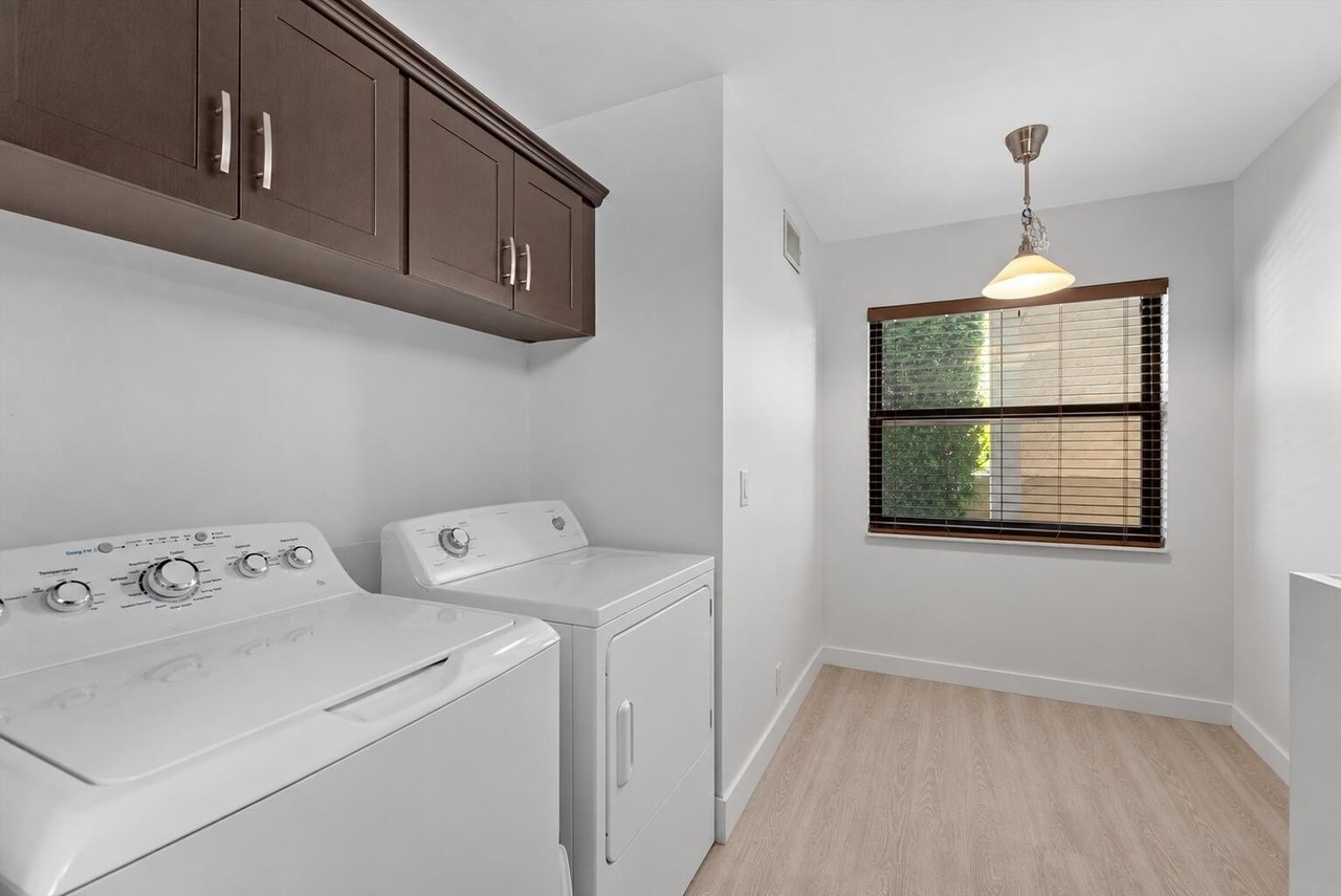 3114 Sw 20th Ter #23A1 - Photo 6 of 13