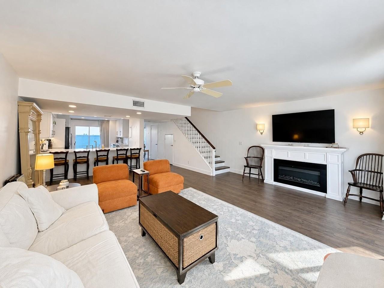 6199 Riverwalk Ln #2 - Photo 4 of 40