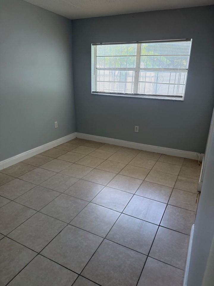 21312 Nw 40th Circle Ct #21312 - Photo 2 of 16