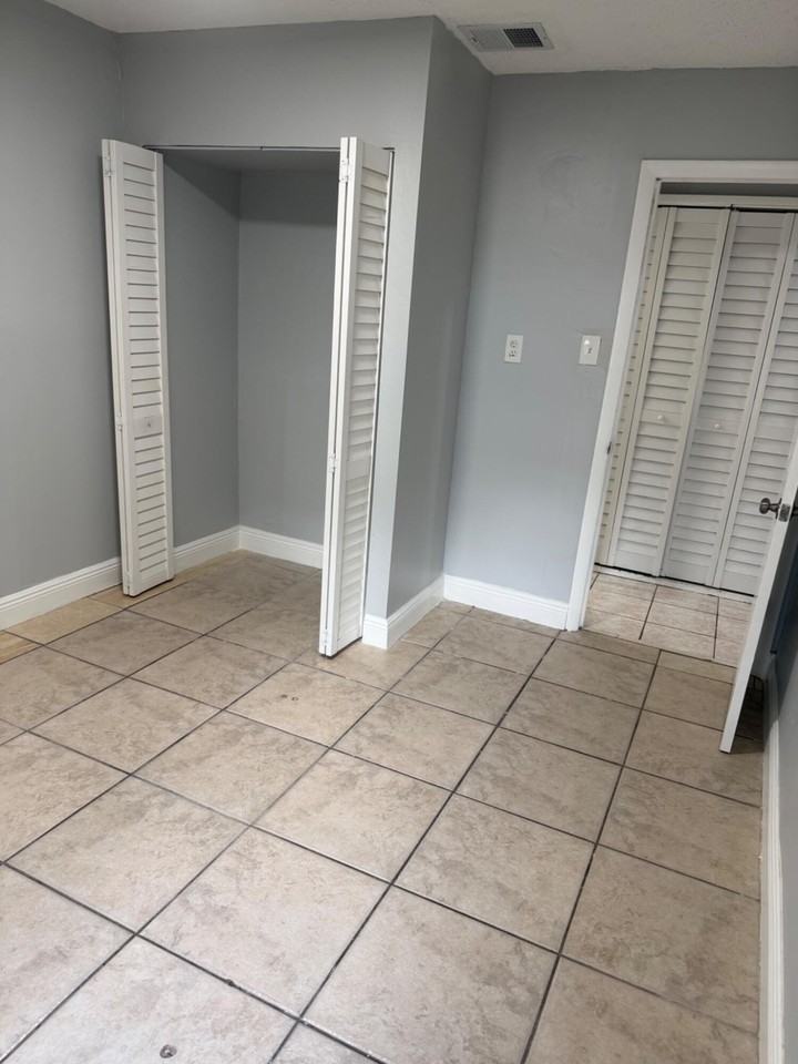 21312 Nw 40th Circle Ct #21312 - Photo 7 of 16