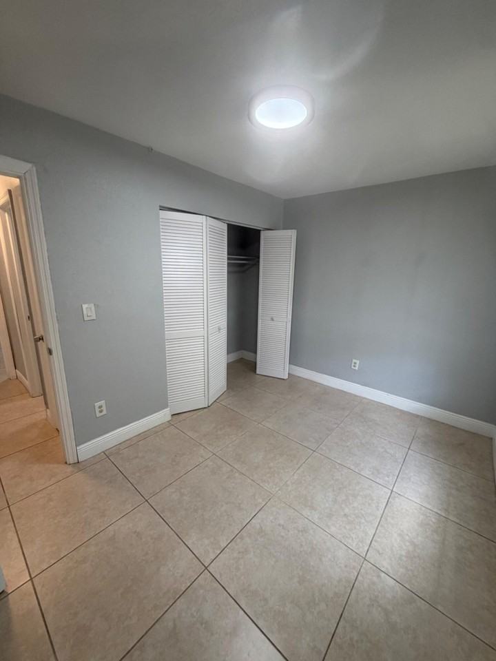2910 Nw 195th St - Photo 5 of 18