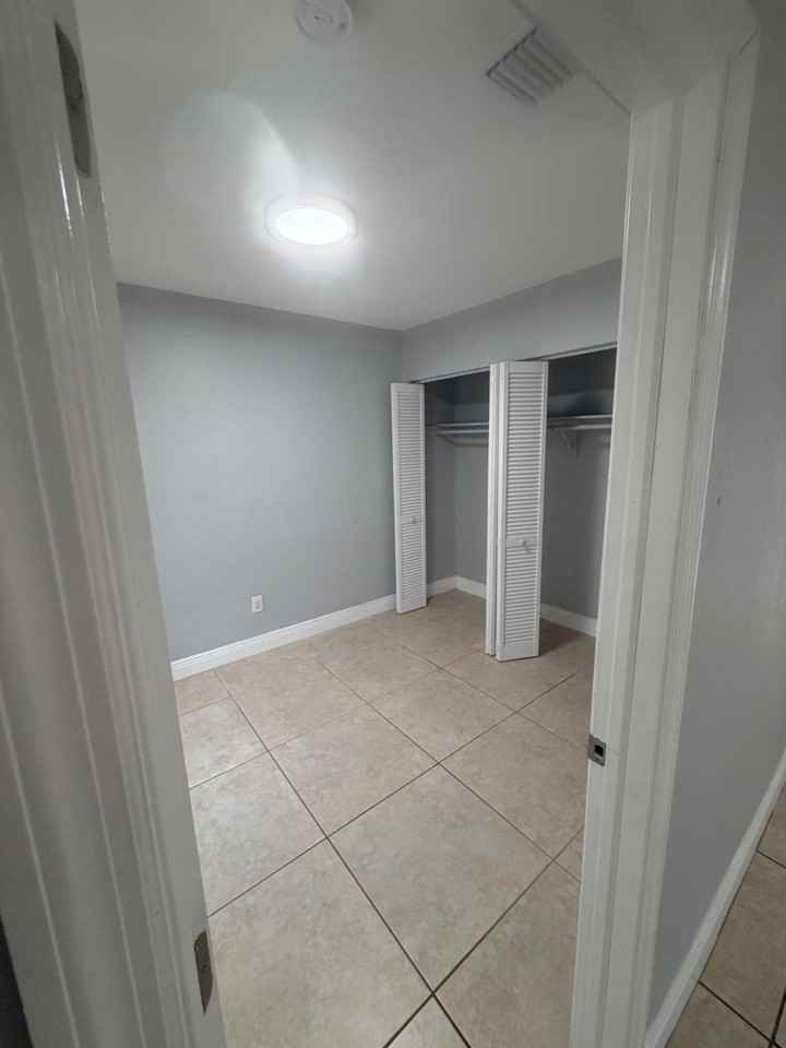 2910 Nw 195th St - Photo 7 of 18