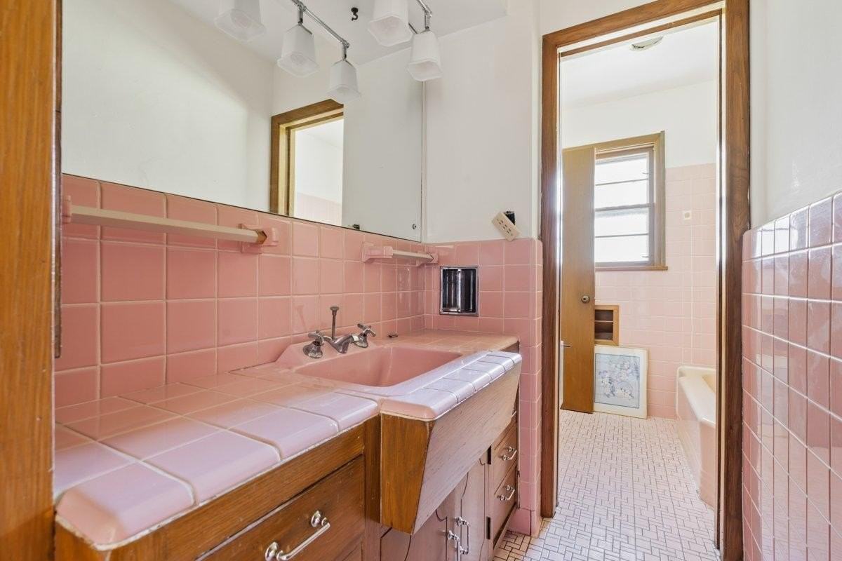 54 Hilltop Ln - Photo 6 of 7