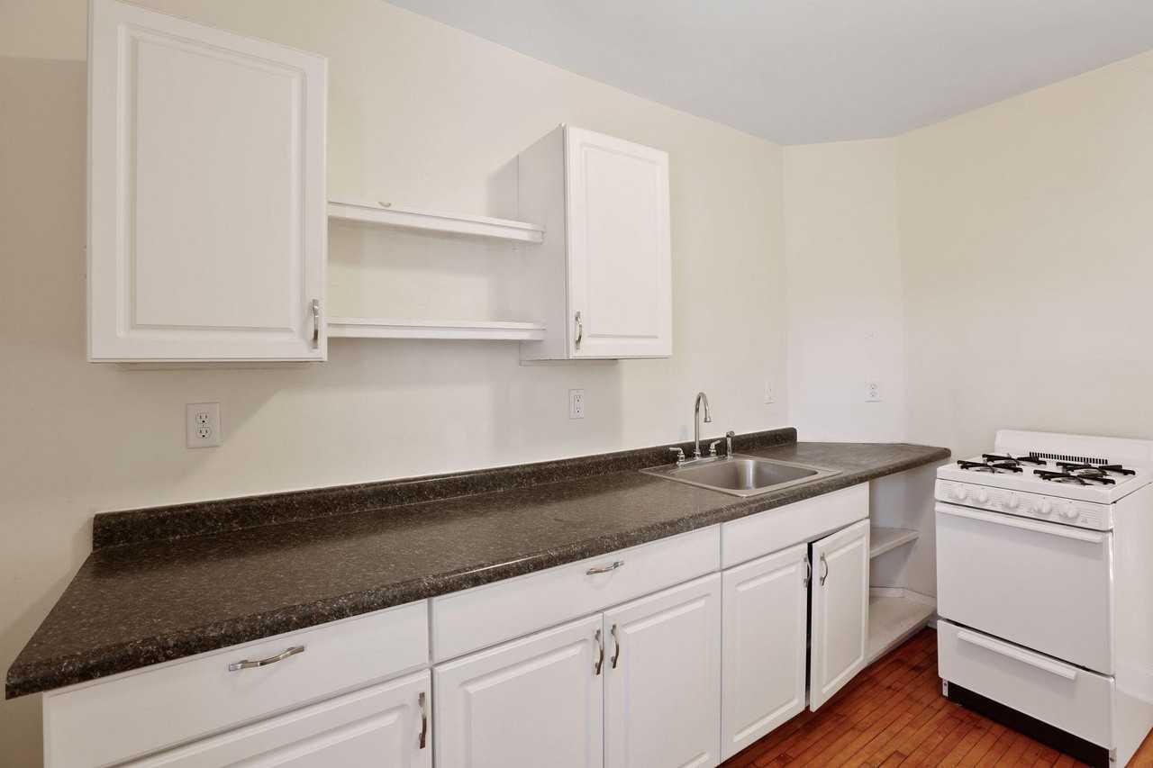 2608 2nd Ave S #2 - Photo 7 of 22