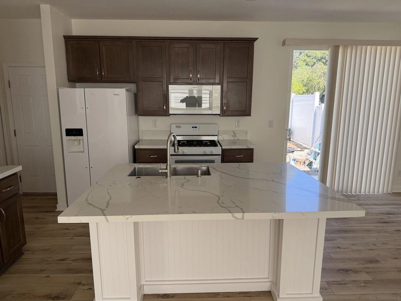 3967 Rogers Rd - Photo 3 of 26