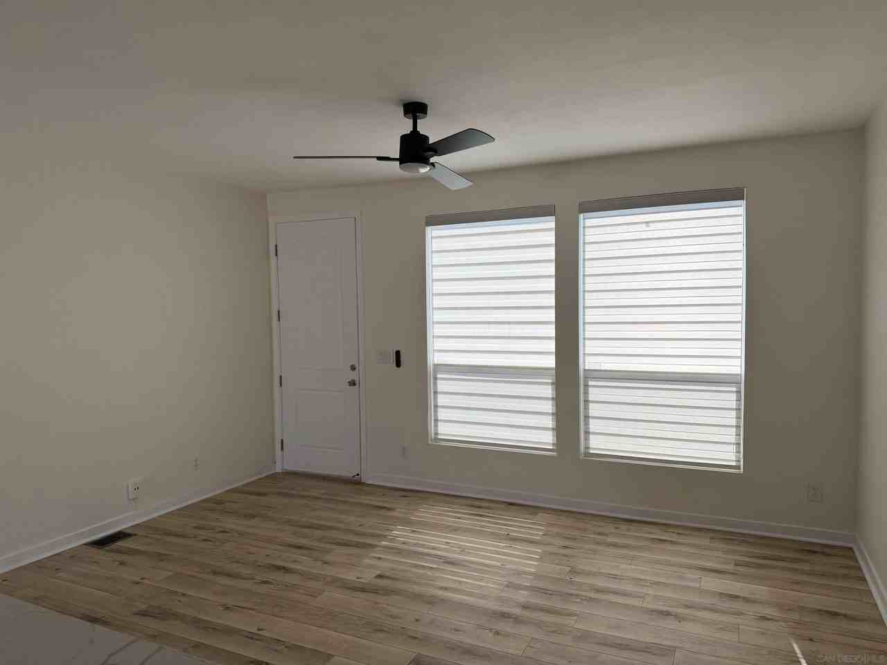3967 Rogers Rd - Photo 5 of 26