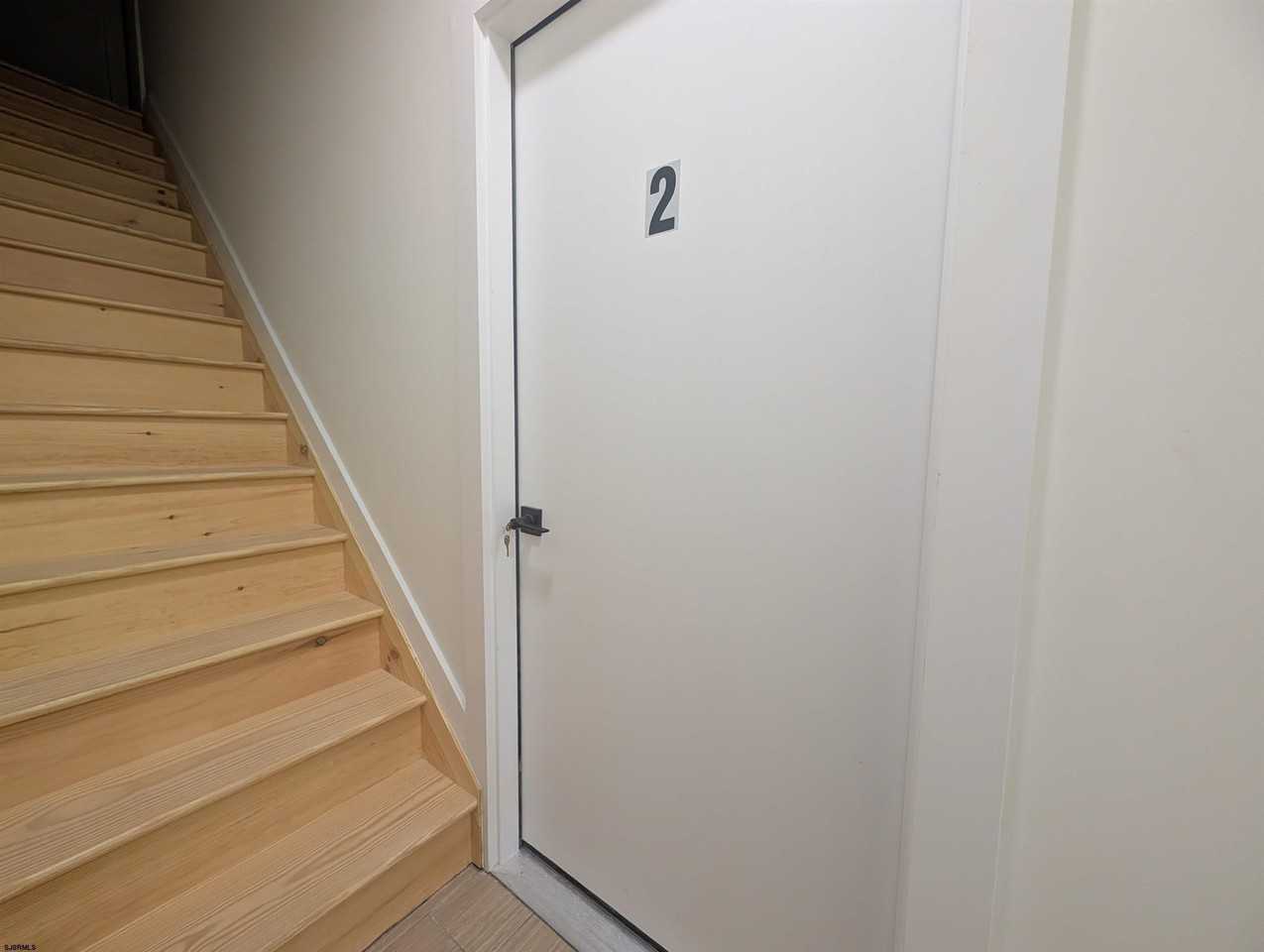 211 Oriental Ave #2 - Photo 3 of 15