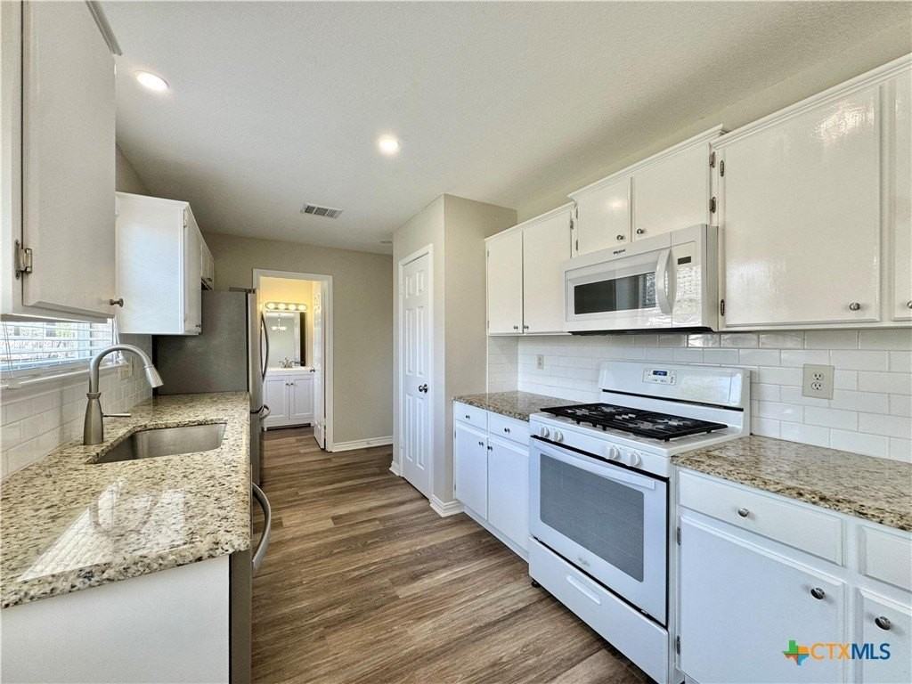 16502 Jadestone Dr - Photo 6 of 39