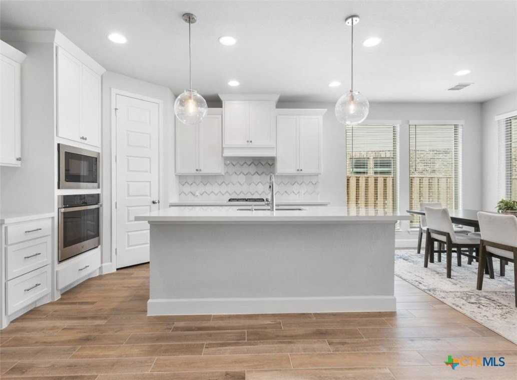 1208 Glen Heather Dr - Photo 3 of 15