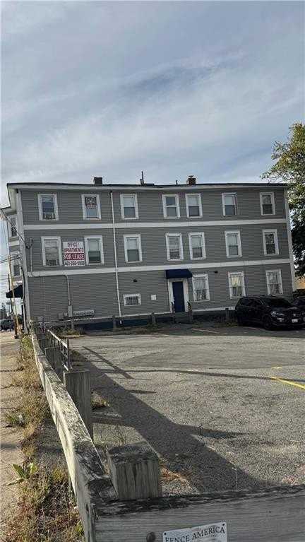41 Spruce St - Photo 2 of 8