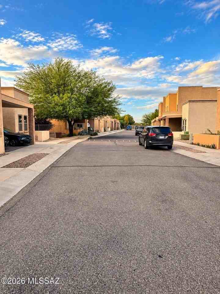 18861 S Esherton Dr - Photo 4 of 35