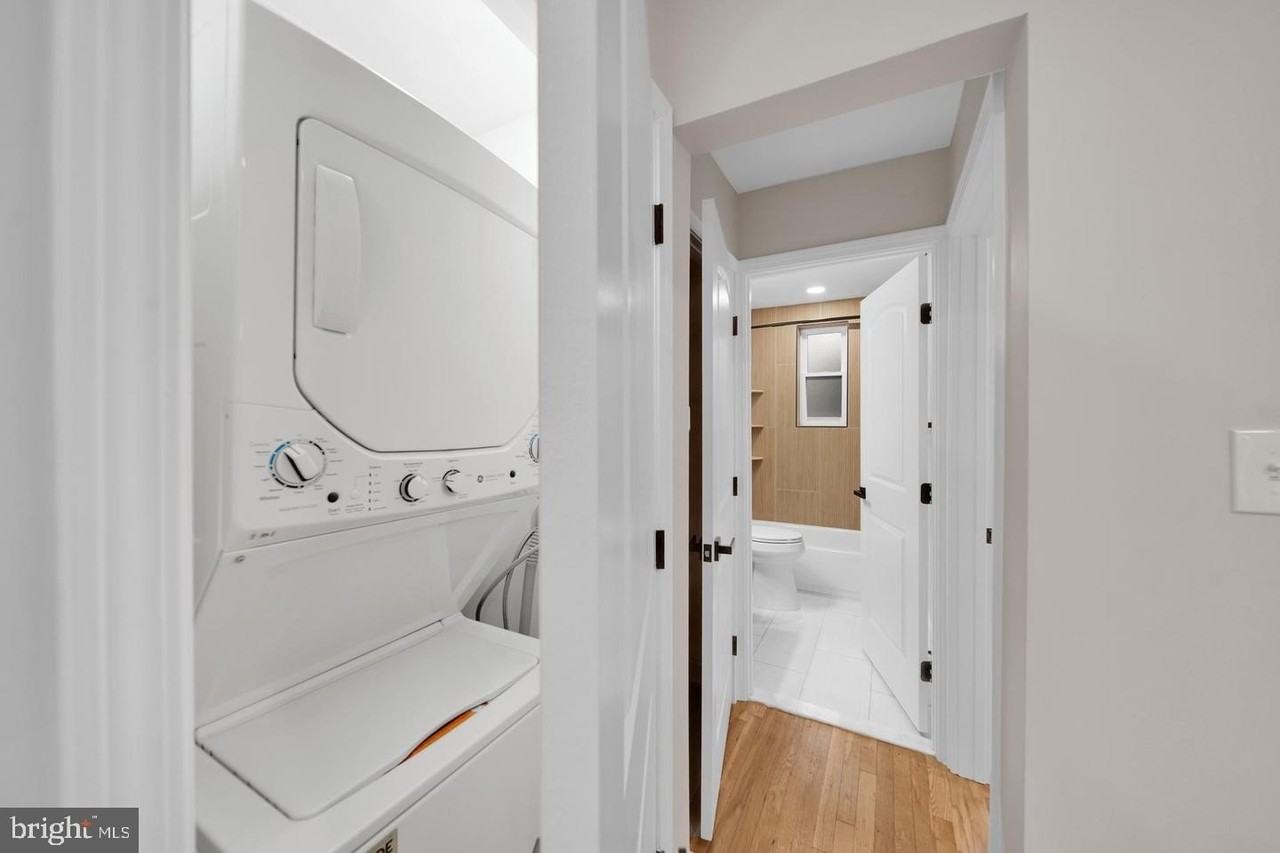 119 Victor St Ne #1 - Photo 7 of 22