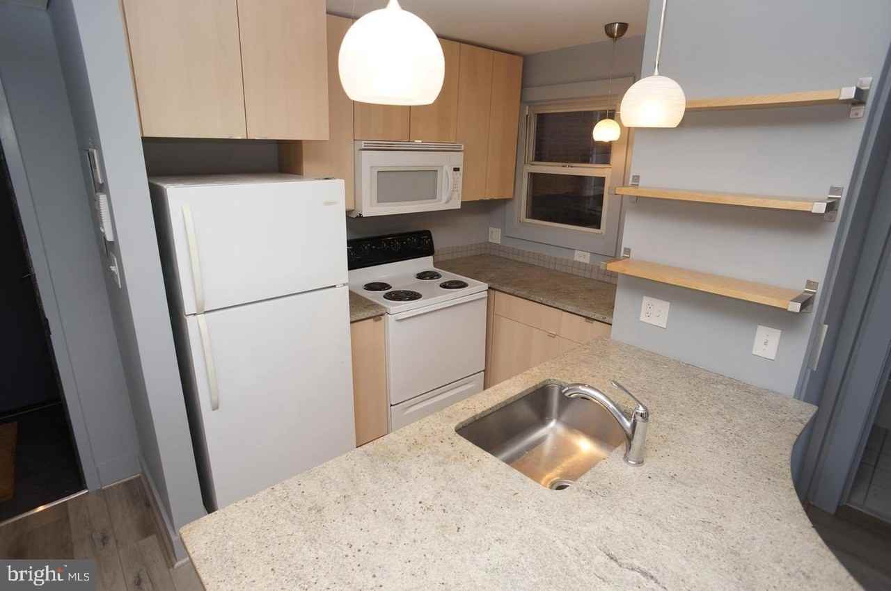 471 M St Nw #B - Photo 6 of 13