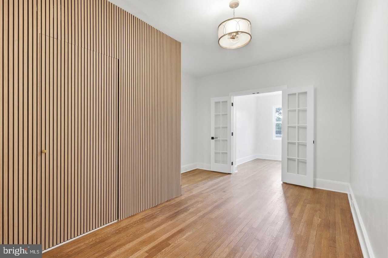 2212 N Capitol St Nw - Photo 6 of 41