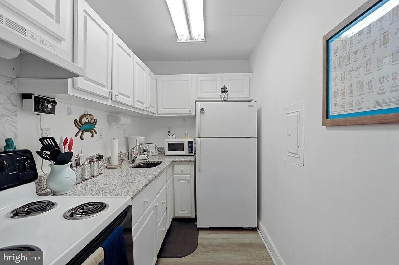 8 Olive Ave #102 - Photo 2 of 25