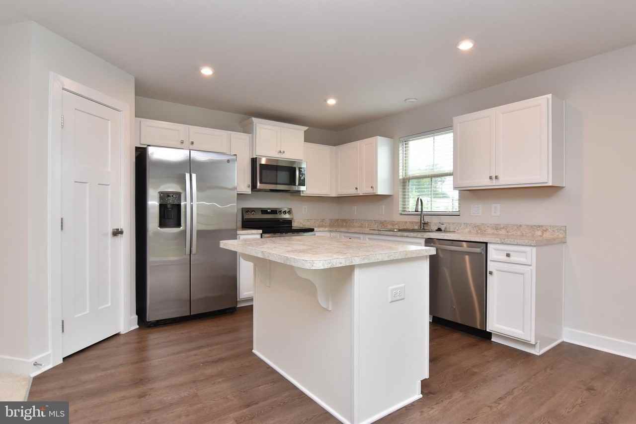 26200 Vintage Cir - Photo 7 of 23