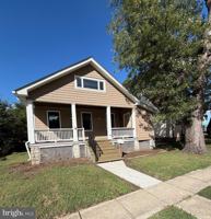featured image of 4 W 11th Ave