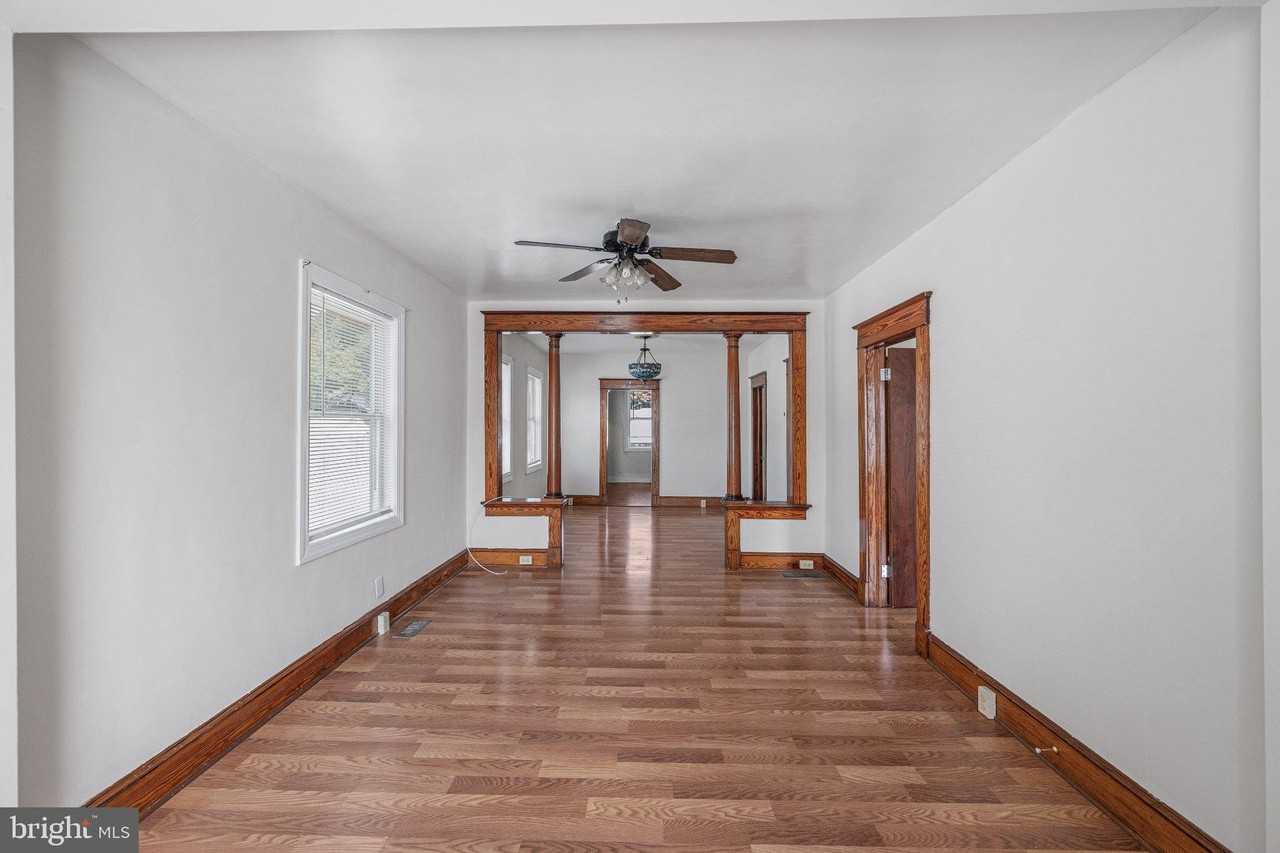 300 Doris Ave - Photo 2 of 6