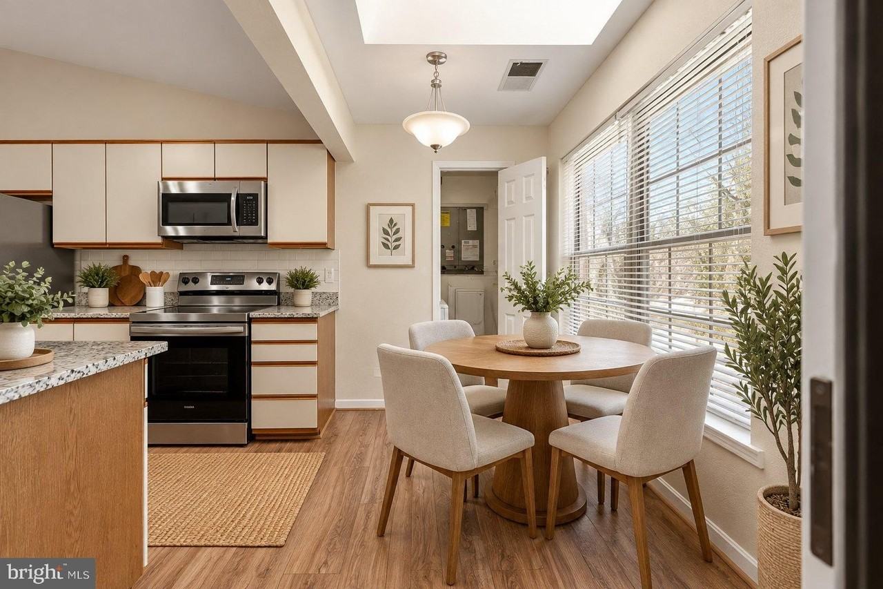 14210 Dove Creek Way #303 - Photo 6 of 11